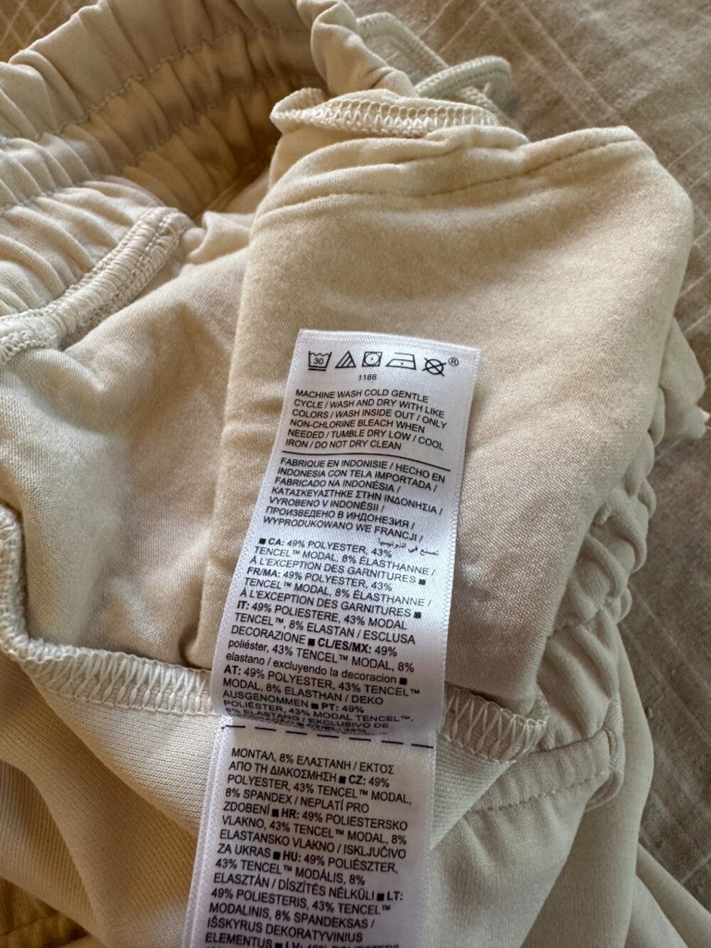 Athleta Seasoft Mid Rise Straight Pant - Picture 9 of 12